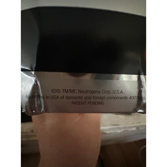 681 NOS Neutrogena Healthy Skin Rejuvenator - Picture 4 of 8